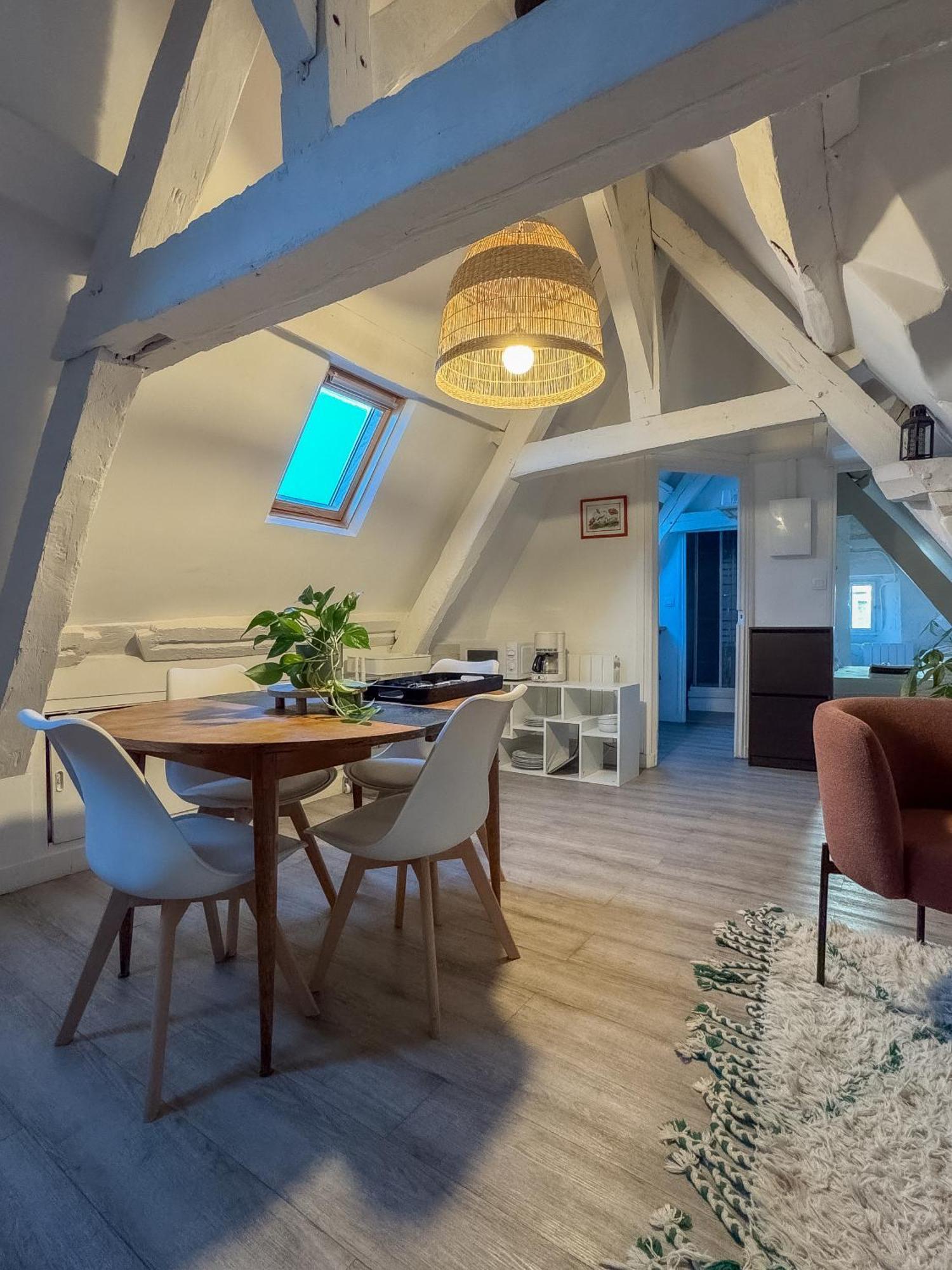 Luna Apartment *